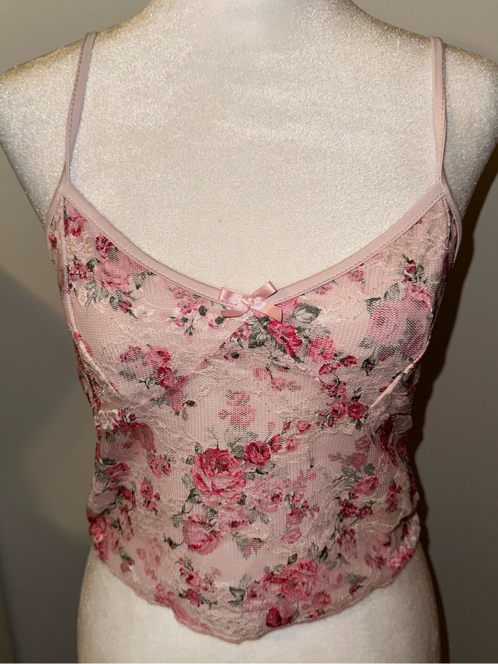 Fantasy Tale Pink Floral Lace Stylish Essential Cami Tank Top - Women’s